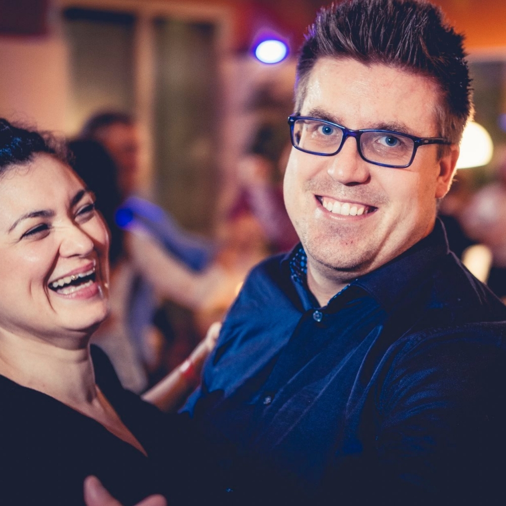 Über Uns 4 Über Uns 4